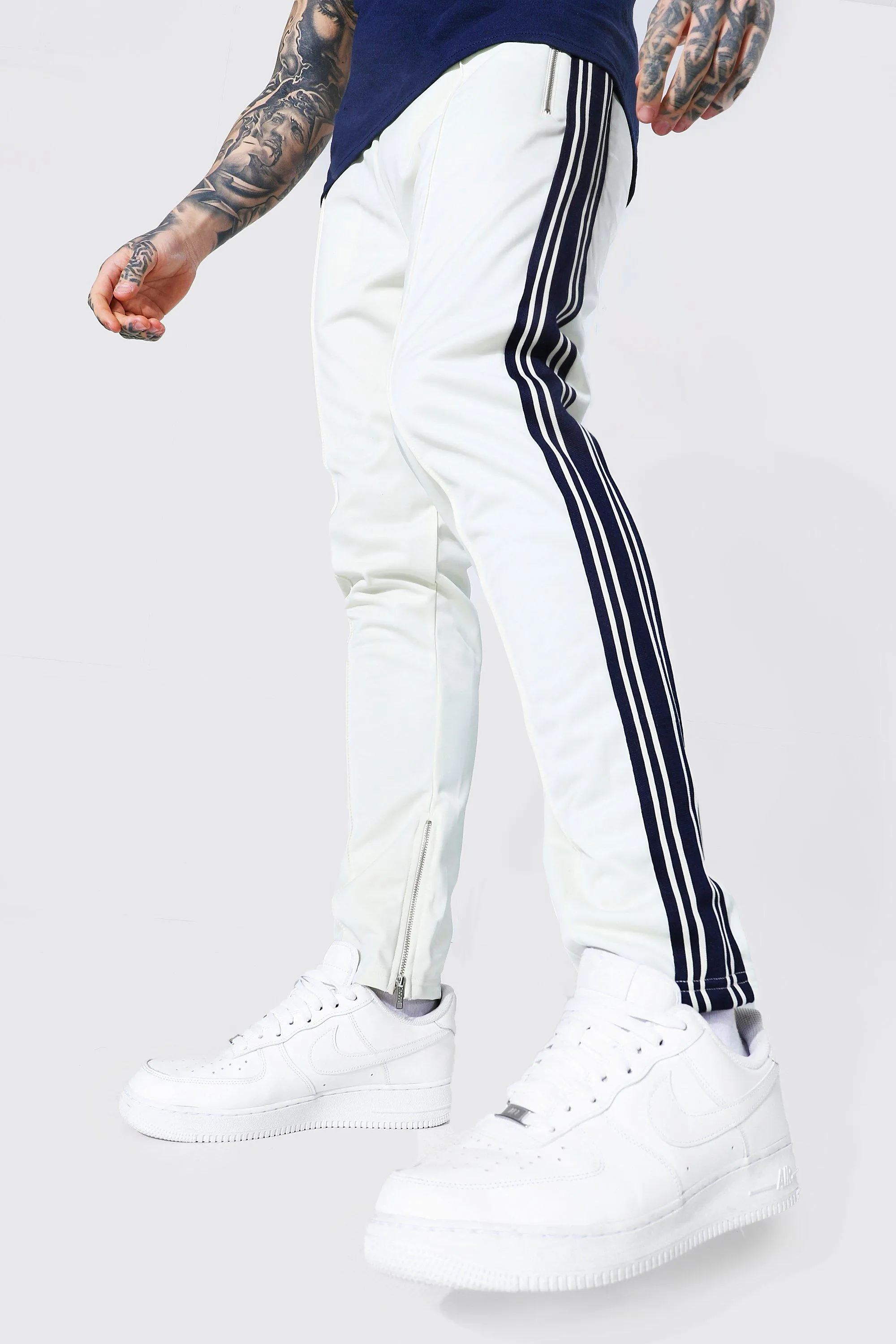 Slim Fit Pintuck Tricot Jogger With Side Tape | boohooMAN UK